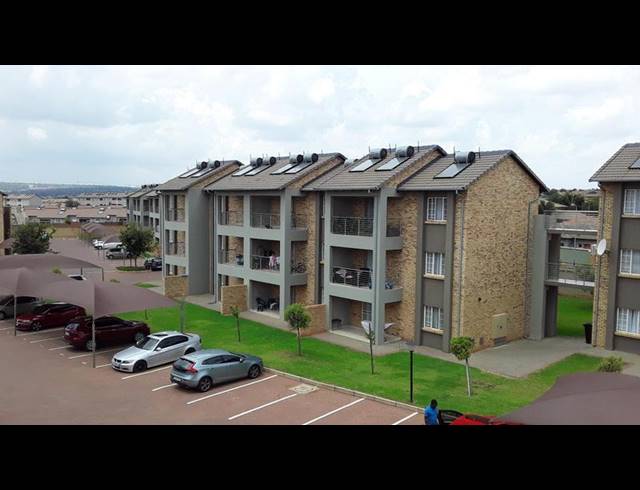2 BEDROOM APARTMENT FOR SALE IN STONERIDGE